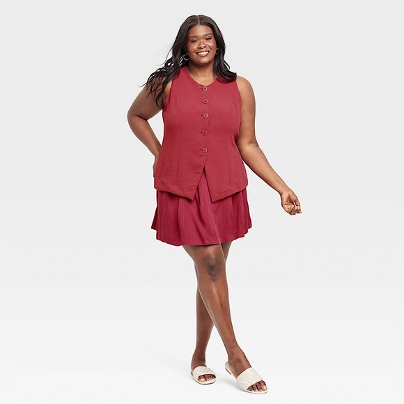 NWOT A New Day Women’s High Rise Pleated Burgundy Skort - Picture 1 of 4